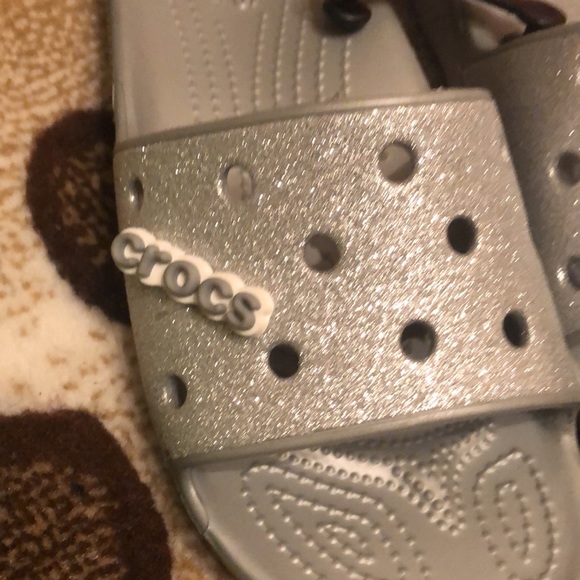 🆕Crocs Glitter Slide - Picture 4 of 4